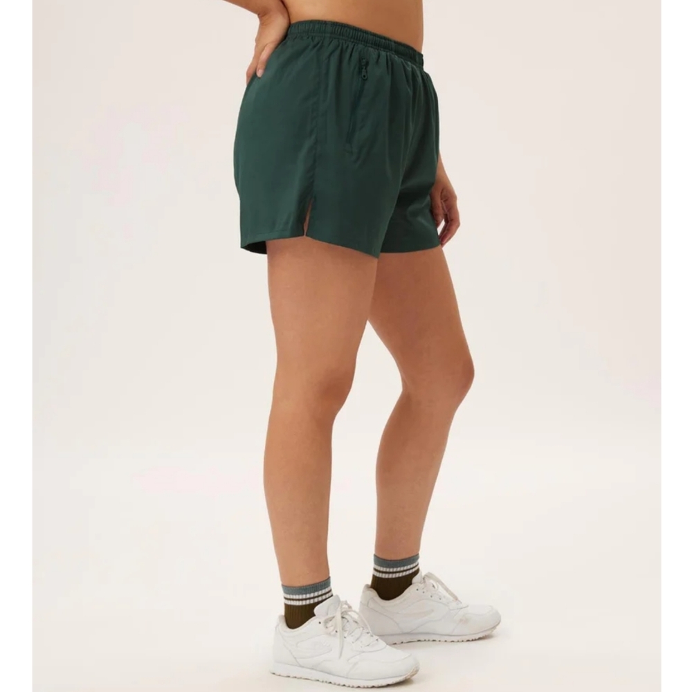 Girlfriend Collective Gazelle Run Short in Moss Size XXXL